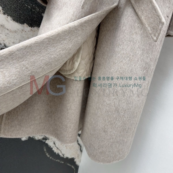 ���� �η�**�� �ٿ� �е� ����Ʈ ��Ʈ LP23345054-9