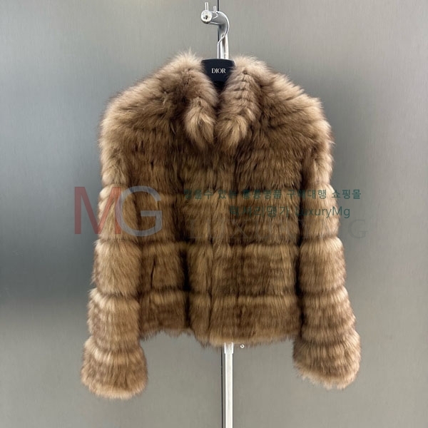   þ   DO8234077-14