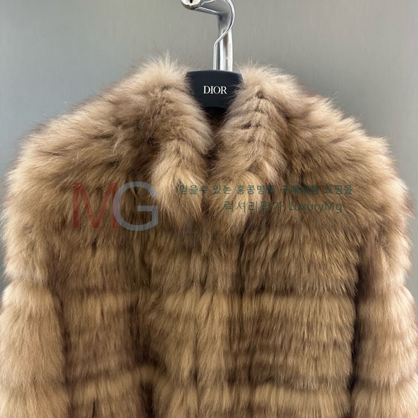   þ   DO8234077-14