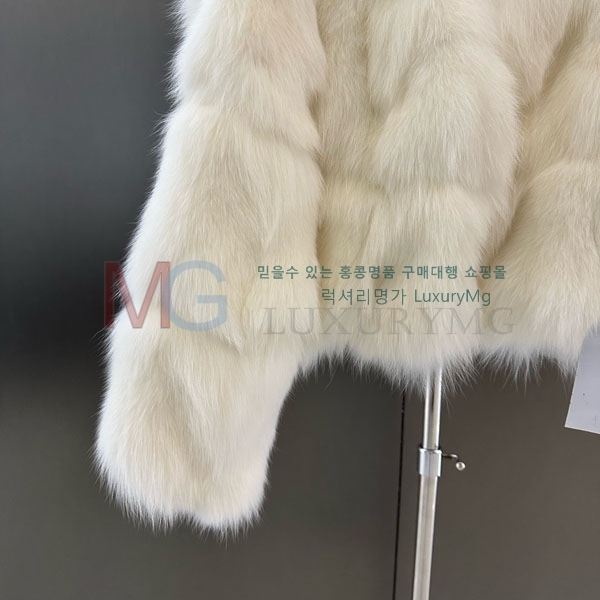   þ   DO8234077-20