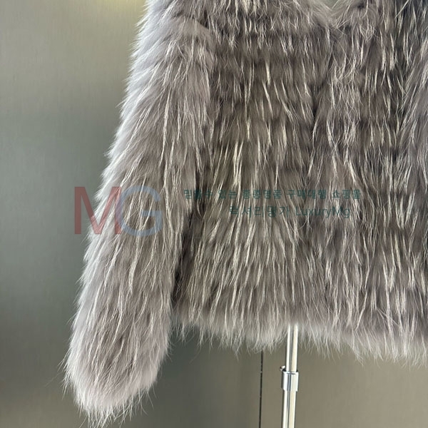   þ   DO8234077-32