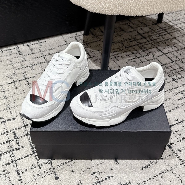 ���� ��* ĳ�־� ����Ŀ�� AT555033-1