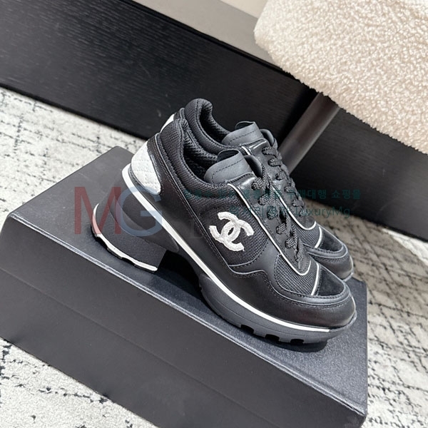 ���� ��* ĳ�־� ����Ŀ�� AT555033-4