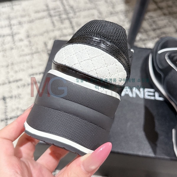 ���� ��* ĳ�־� ����Ŀ�� AT555033-4