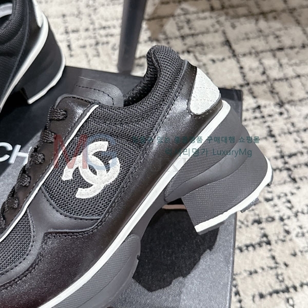 ���� ��* ĳ�־� ����Ŀ�� AT555033-4