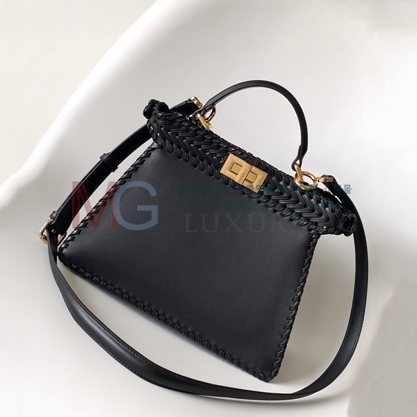 ��� ��ī�� ���̾��� �����ڴ� F009401-4