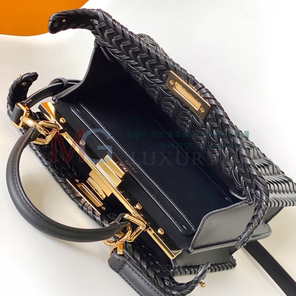 ��� ��ī�� ���̾��� �����ڴ� F009401-4