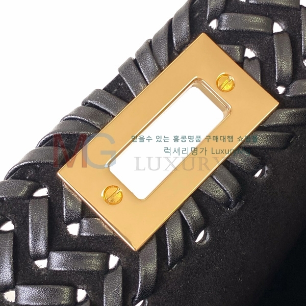 ��� ��ī�� ���̾��� �����ڴ� F009401-4