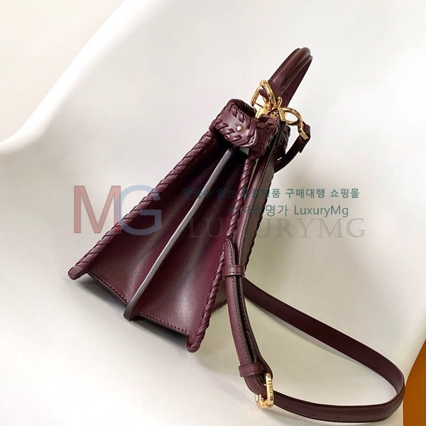 ��� ��ī�� ���̾��� �����ڴ� F009401-1