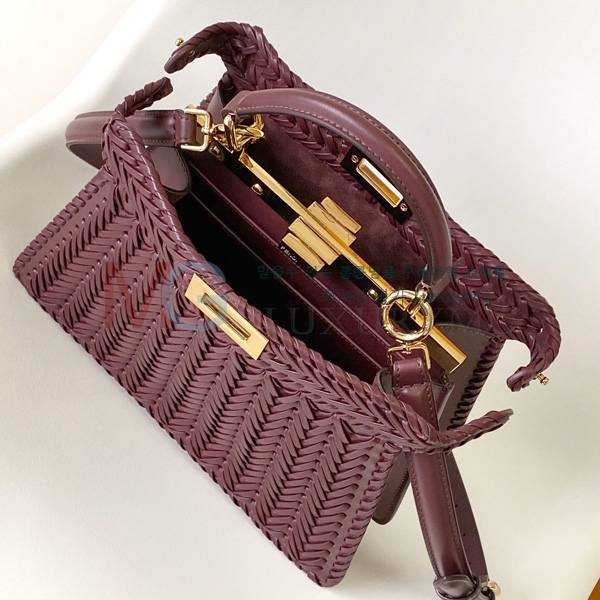 ��� ��ī�� ���̾��� �����ڴ� F009401-1