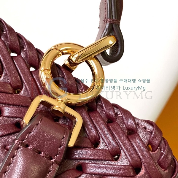 ��� ��ī�� ���̾��� �����ڴ� F009401-1