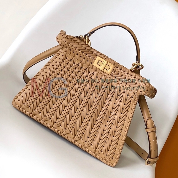 ��� ��ī�� ���̾��� �����ڴ� F009401-2