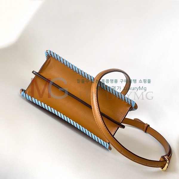 ��� ��ī�� ���̾��� �����ڴ� �̴� F0095001-3