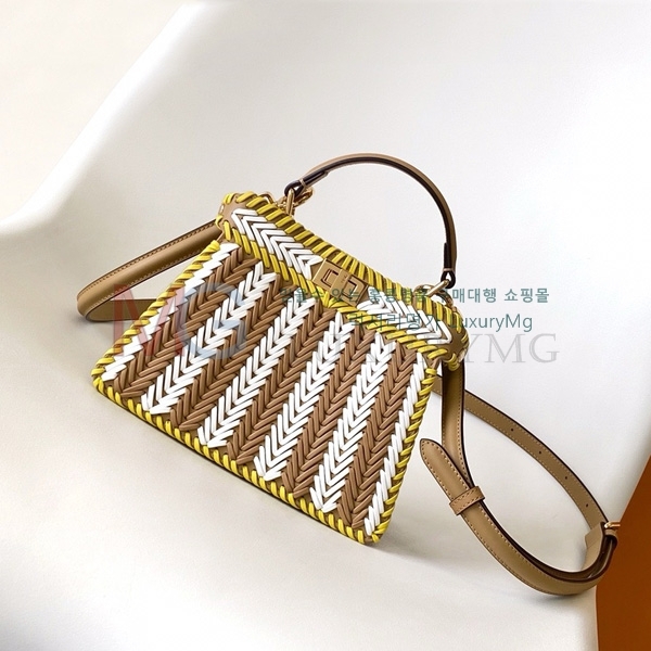 ��� ��ī�� ���̾��� �����ڴ� �̴� F0095001-2