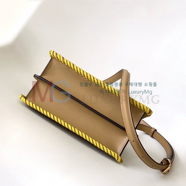 ��� ��ī�� ���̾��� �����ڴ� �̴� F0095001-2