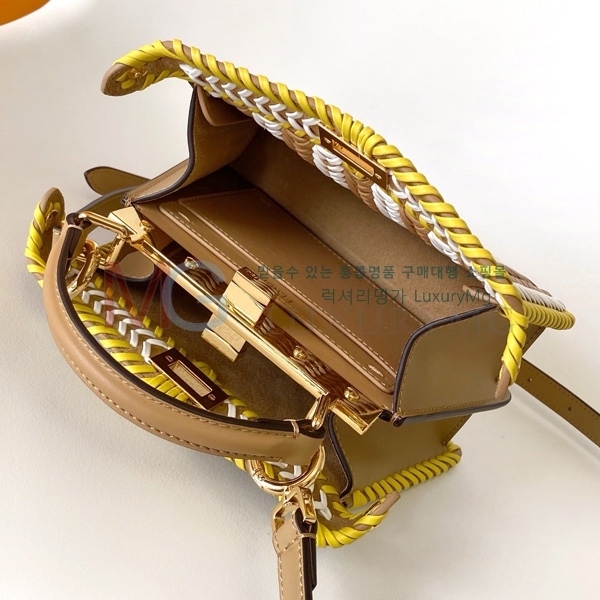 ��� ��ī�� ���̾��� �����ڴ� �̴� F0095001-2