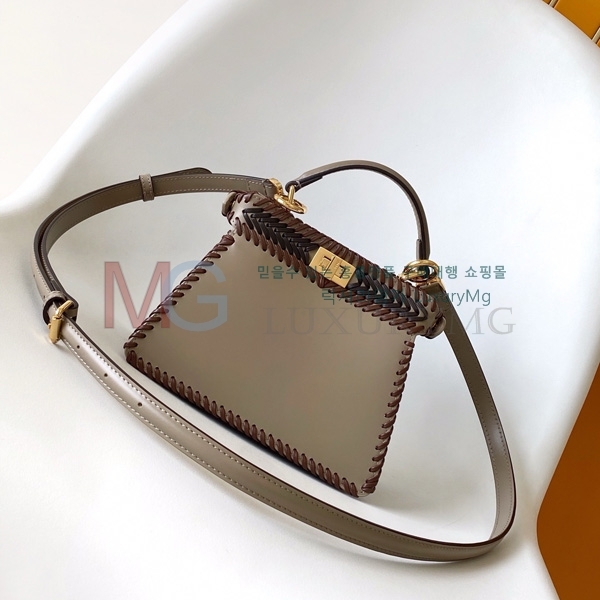 ��� ��ī�� ���̾��� �����ڴ� �̴� F0095001-4