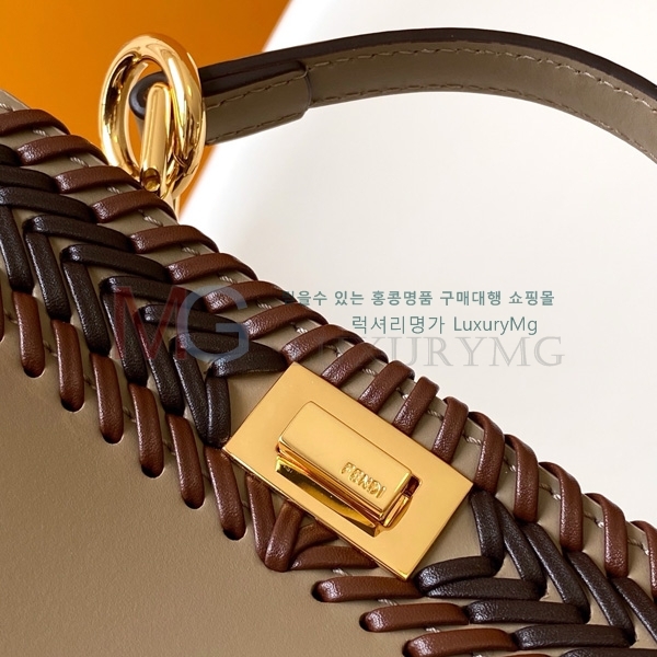 ��� ��ī�� ���̾��� �����ڴ� �̴� F0095001-4