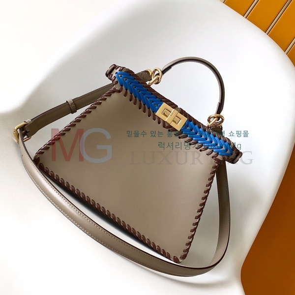 ��� ��ī�� ���̾��� �����ڴ� F009700-1