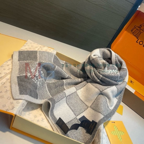 ̺ ÷/ī L82817370-1