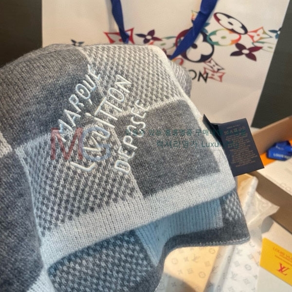 ̺ ÷/ī L82817370-1