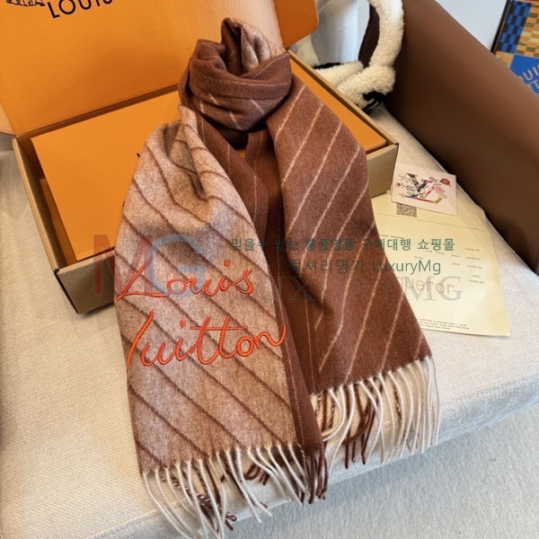 ̺ ÷/ī L82817372-1