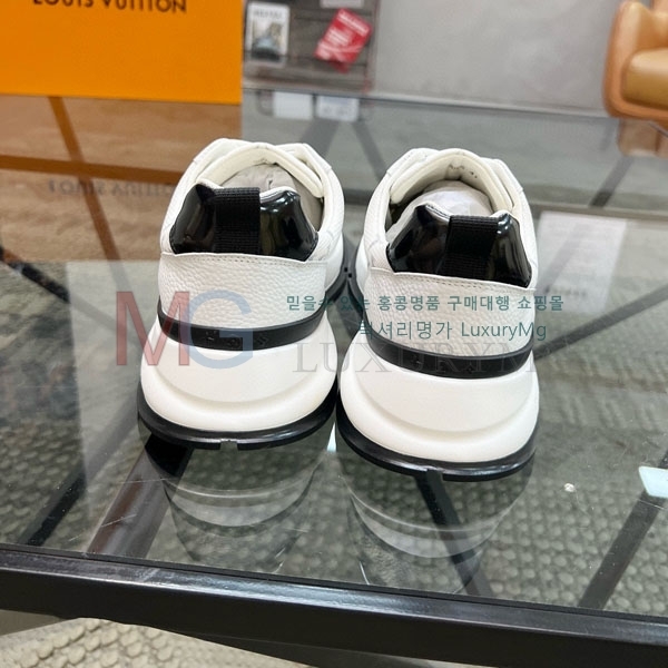 ���� ���̺��� ����Ŀ�� LV664533-2