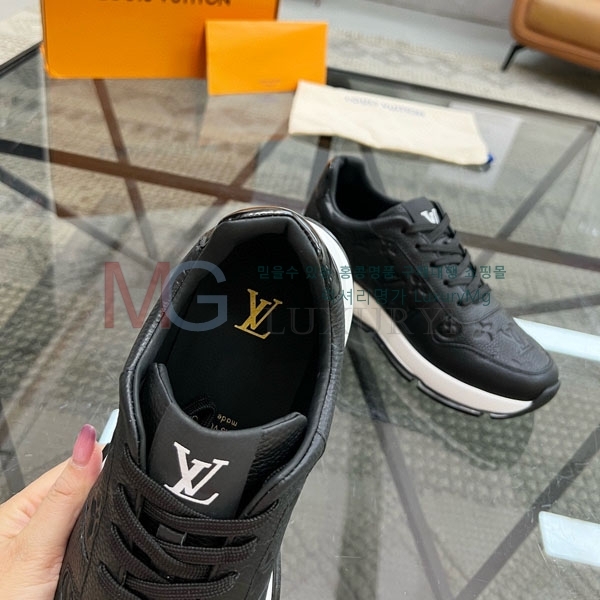 ���� ���̺��� ����Ŀ�� LV664533-4