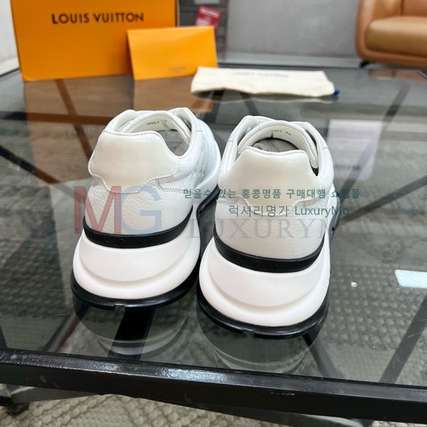 ���� ���̺��� ����Ŀ�� LV664533-6