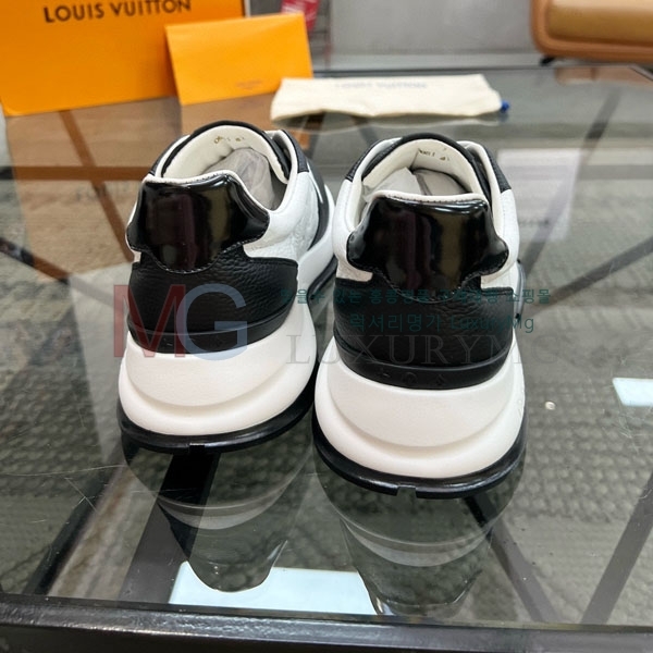 ���� ���̺��� ����Ŀ�� LV664533-5