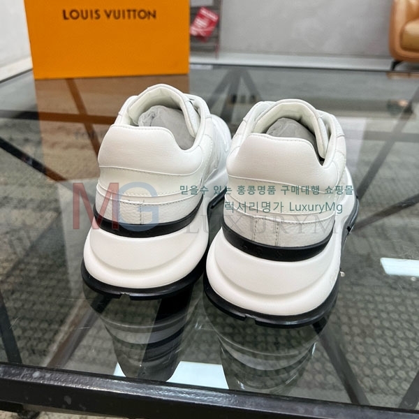 ���� ���̺��� ����Ŀ�� LV664533-8