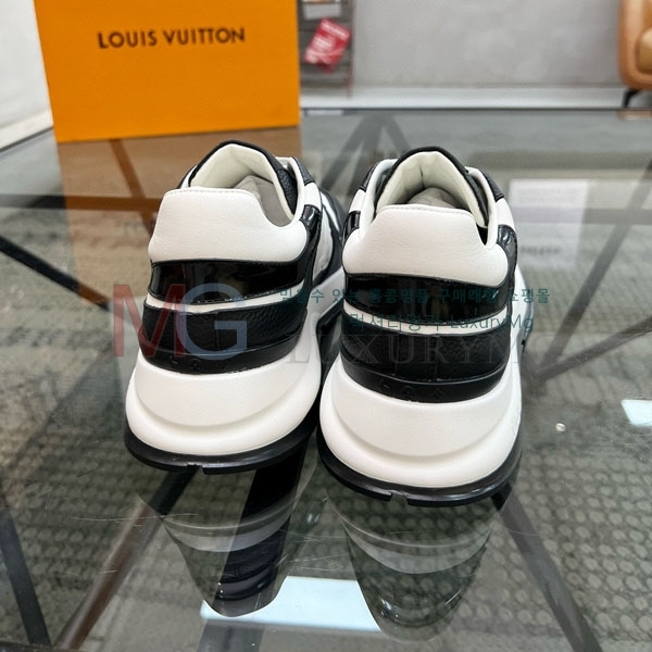 ���� ���̺��� ����Ŀ�� LV664533-7