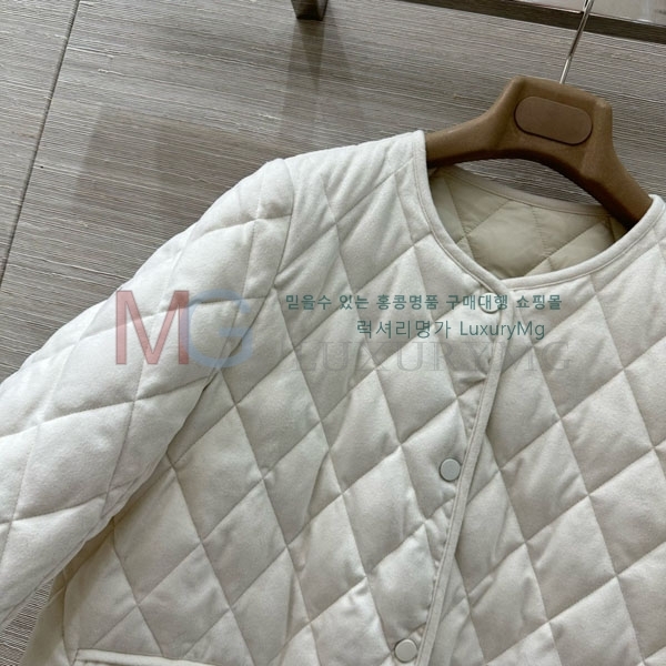  η** ٿ е LP2923022-5