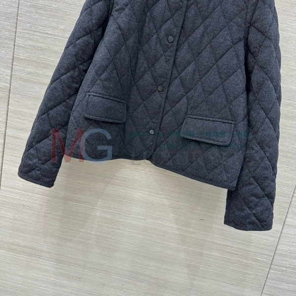  η** ٿ е LP2923022-6