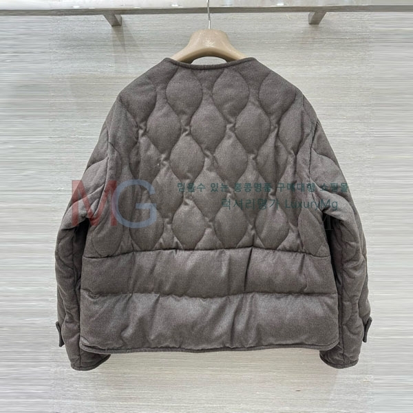  η** ٿ е LP2923022-8