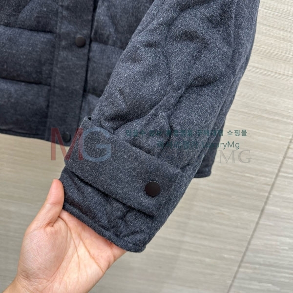  η** ٿ е LP2923022-9