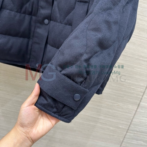 ���� �η�**�� �ٿ� �е� LP2923022-10