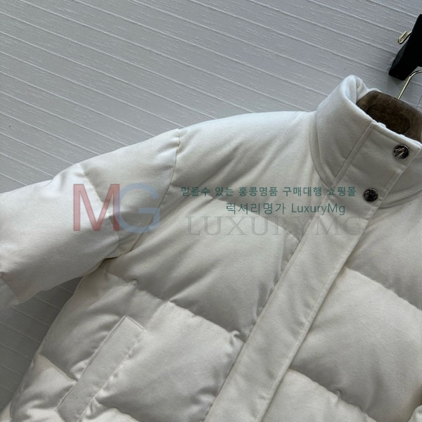  η** ٿ е LP2923022-11