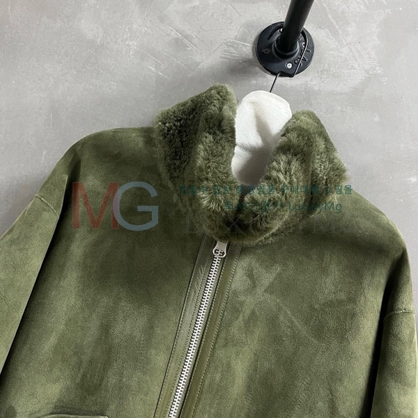  η**  þ   LP31055-18