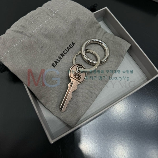  ߷þư ŰȦ BA23017-2