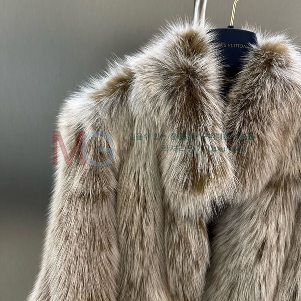  ̺ þ   L4532340-2