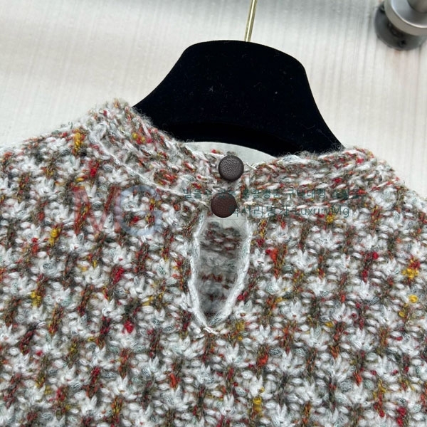 ���� ��**�� ���� LP562230-4