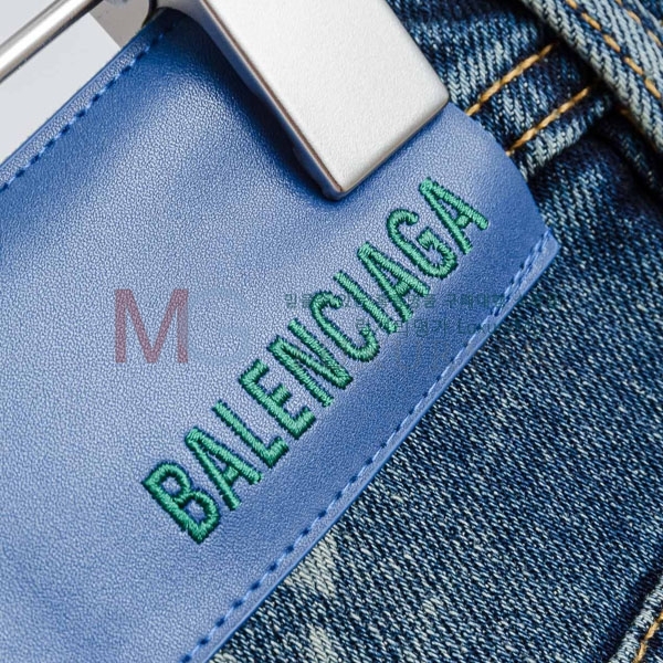  ߷þư û BA82131279