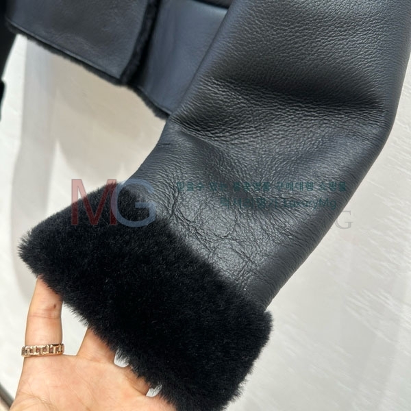   þ   PRA232402-15