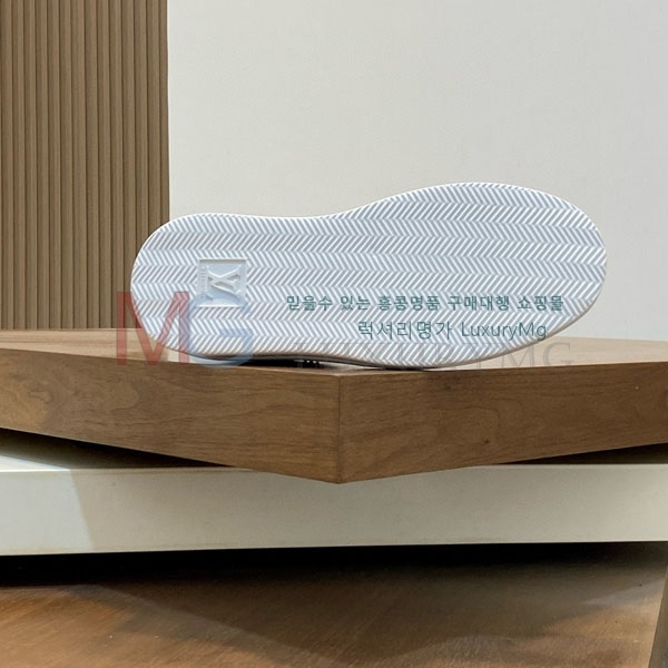  ���� ���̺��� ����Ŀ�� V077766-1