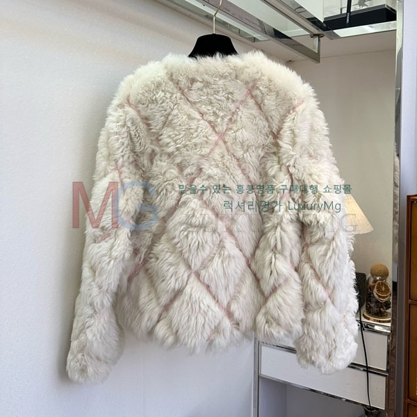   þ   CE0234044-12