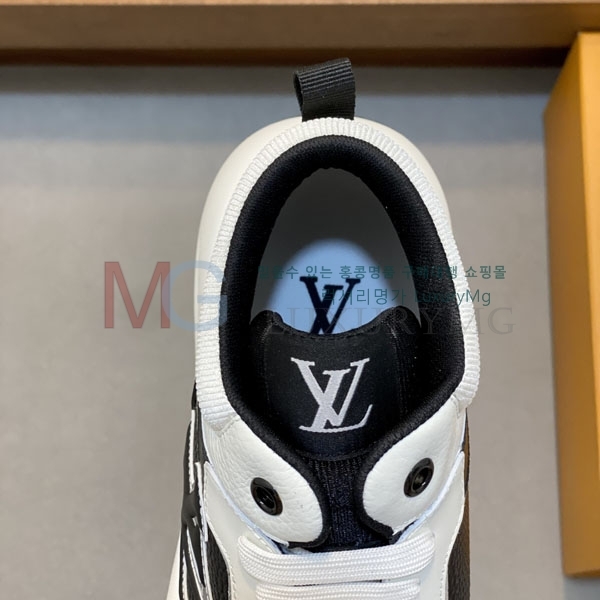 ���� ���̺��� ����Ŀ�� LV66602-4