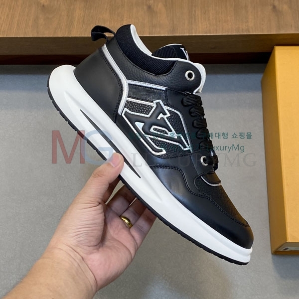 ���� ���̺��� ����Ŀ�� LV66602