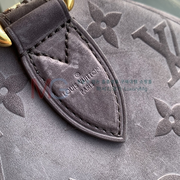 ̺ ǵ Ʈ ݵѸ 40 M15225-1