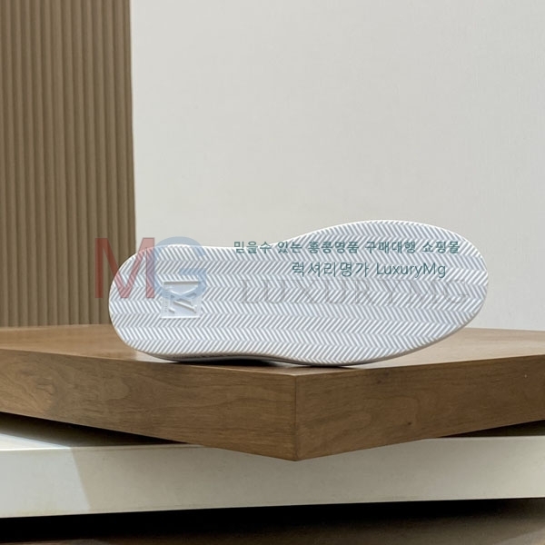 ���� ���̺��� ����Ŀ�� 1LV344803